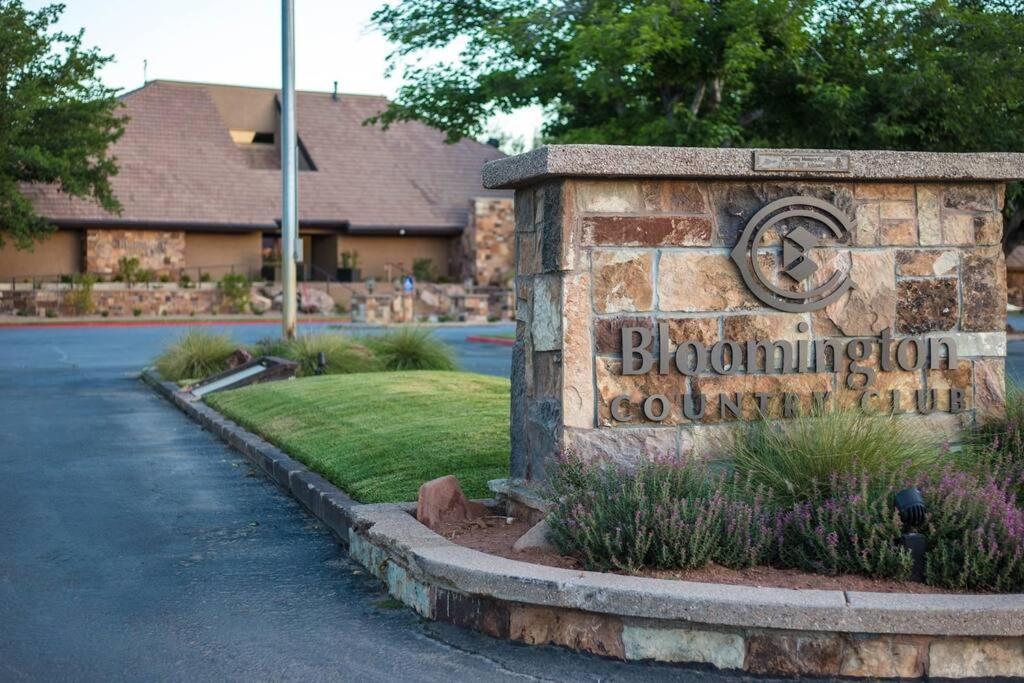 Villa #15 Pet Friendly! Year Round Heated Pool & Hot Tub! Upper Patios! St. George Exterior photo